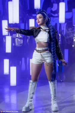Rumi from K-Pop Demon Hunters