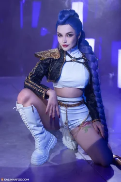 Rumi from K-Pop Demon Hunters